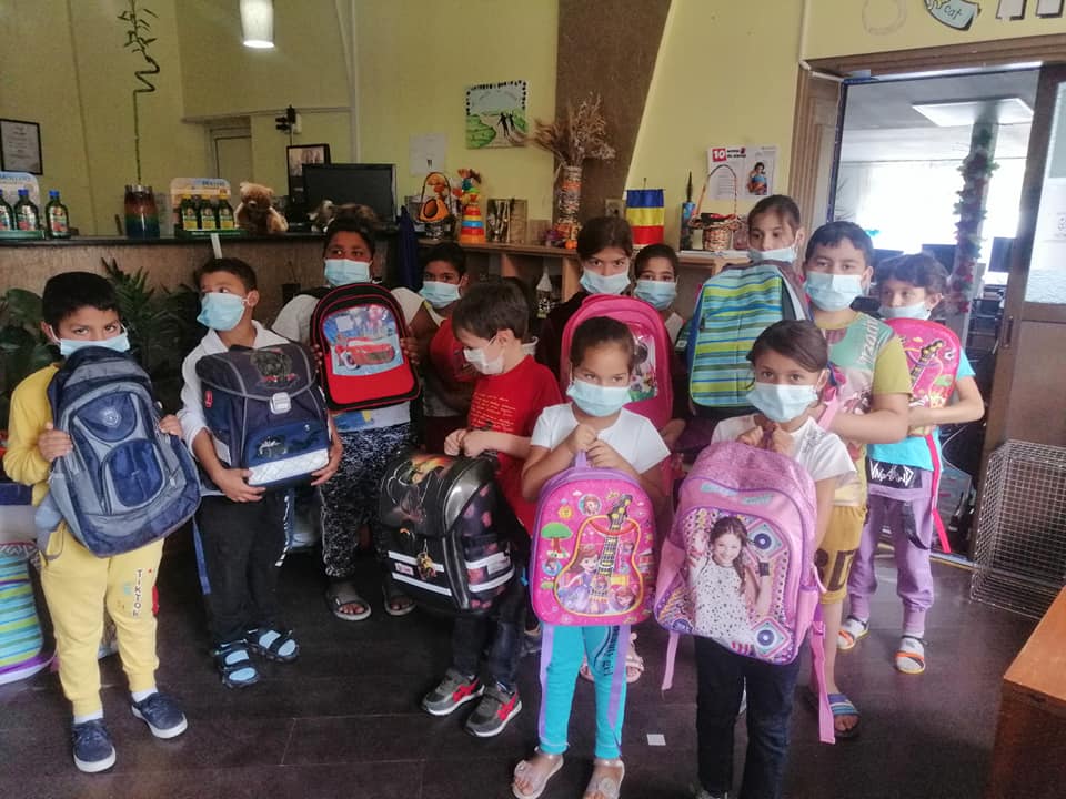 Campania Donează un ghiozdan