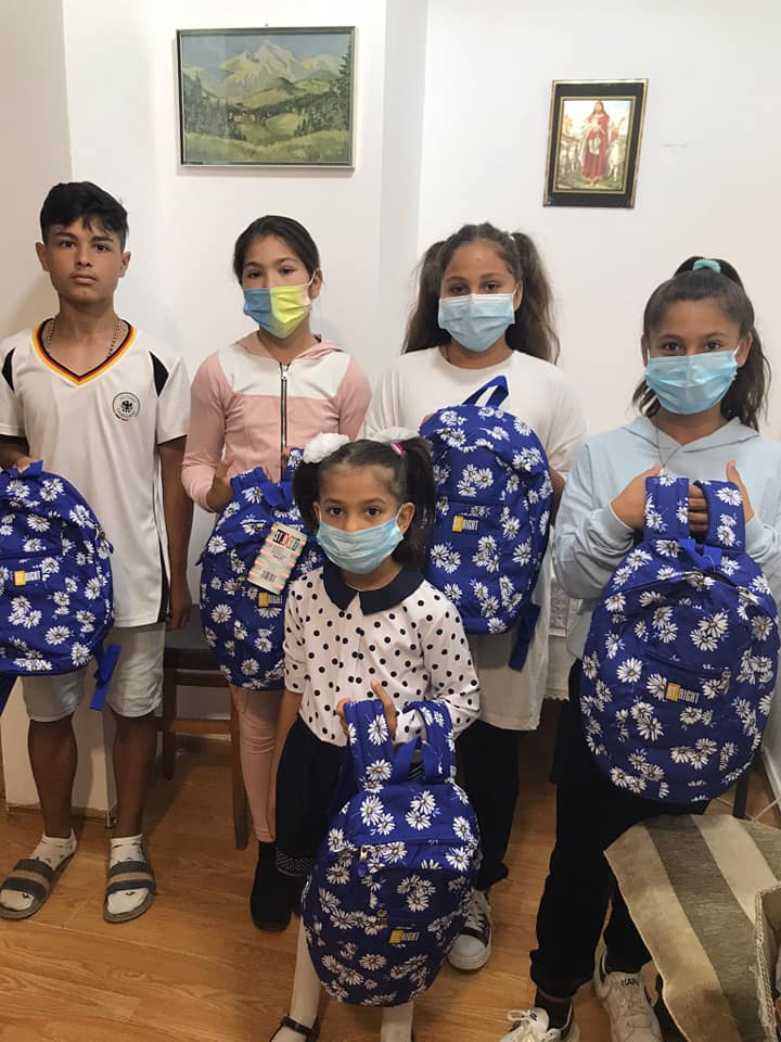 Campania Donează un ghiozdan