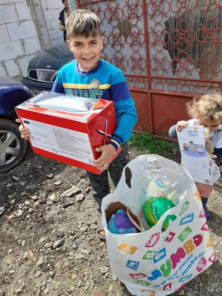 Campania Depozitul de zâmbet