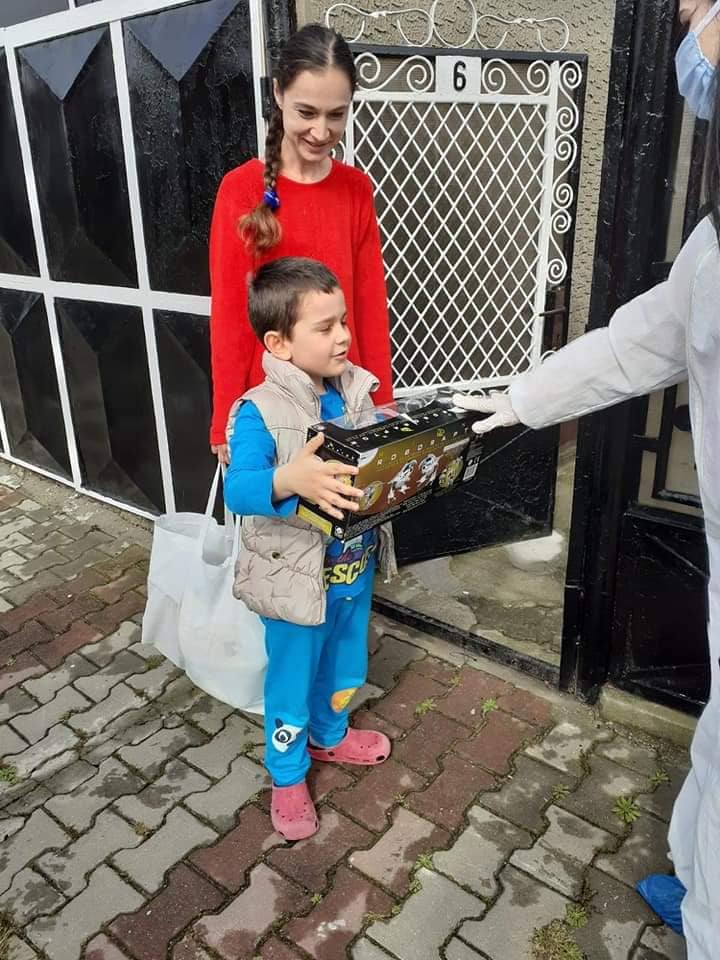 Campania Depozitul de zâmbet